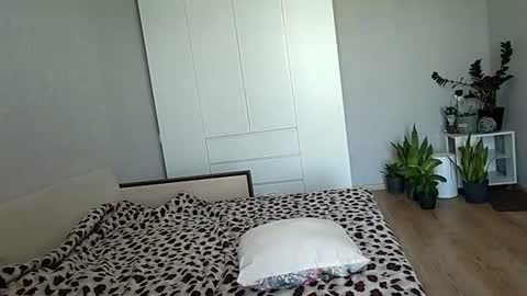 Snapshot of vicki_queen chatting on 07-07-26, 06:47 Lina online show from 07-07-26, 06:47