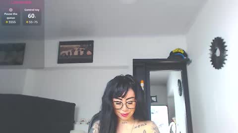 Vicky  online show from 03-18-26, 11:13