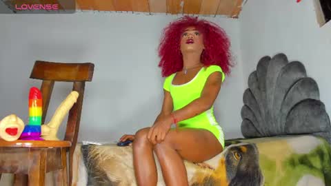 vicky manuela online show from 06-14-26, 01:58