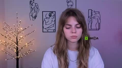 vicky_kim online show from 08-08-26, 09:33