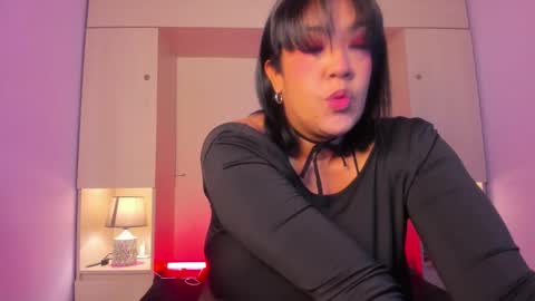 Snapshot of vicky_ruiz chatting on 02-14-26, 01:30 V I C K Y online show from 02-14-26, 01:30