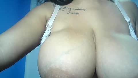 vickyblush8 online show from 11-04-25, 04:50