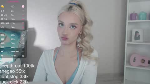 vickyfuckingdoll online show from 03-13-26, 11:44