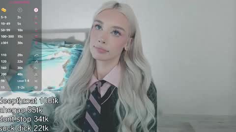 vickyfuckingdoll online show from 04-08-26, 02:00