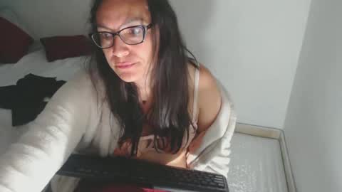 vickyjuice1 online show from 01-23-25, 10:33
