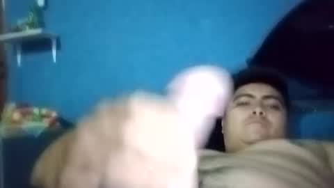 Snapshot of victor187713 chatting on 03-09-25, 04:33 Una y nos vamos online show from 03-09-25, 04:33