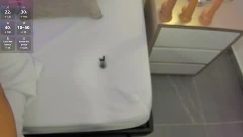 Victoria online show from 12-04-25, 02:43