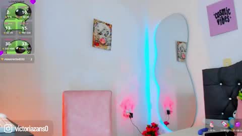 Victoria  independent model online show from 03-09-26, 04:11