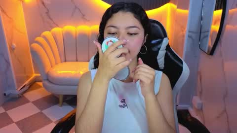 victoria_castillo_b online show from 02-03-26, 07:52