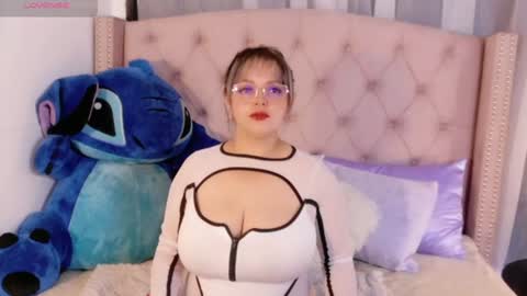 victoria_cherry_ online show from 07-09-26, 11:36