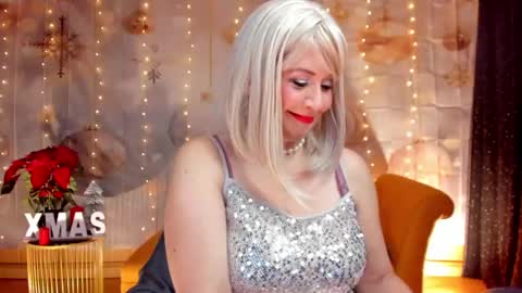 Snapshot of victoria_dior chatting on 12-08-24, 06:39 diorvictoria9 online show from 12-08-24, 06:39