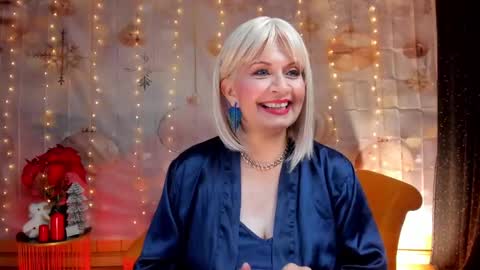 Snapshot of victoria_dior chatting on 01-03-25, 06:14 diorvictoria9 online show from 01-03-25, 06:14