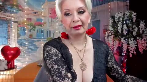 Snapshot of victoria_dior chatting on 03-08-25, 08:25 diorvictoria9 online show from 03-08-25, 08:25