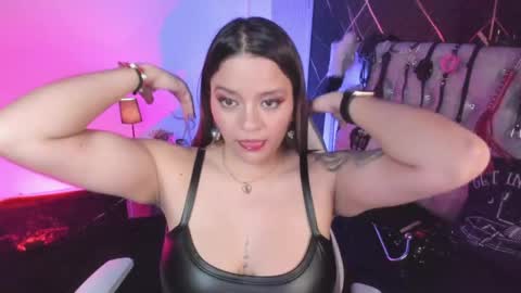 victoria_floyd1 online show from 04-24-26, 09:28