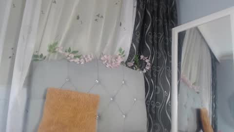 Snapshot of victoria_founta1n chatting on 03-27-26, 06:40 victoria_founta1n online show from 03-27-26, 06:40
