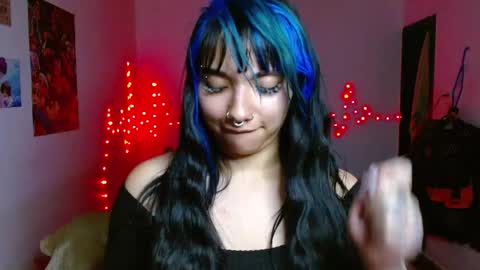 victoria online show from 04-22-26, 04:15