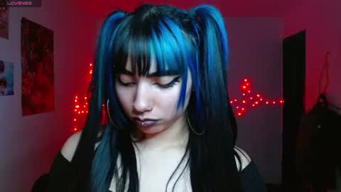 Snapshot of victoria_goddes chatting on 07-10-26, 04:39 victoria online show from 07-10-26, 04:39
