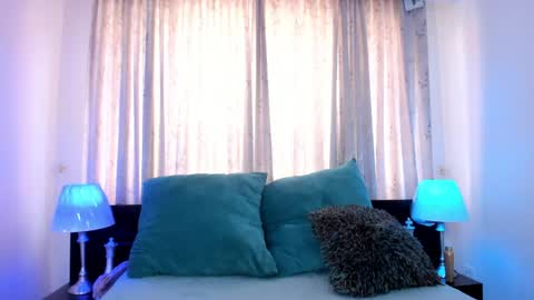 Victoria online show from 06-07-26, 01:48