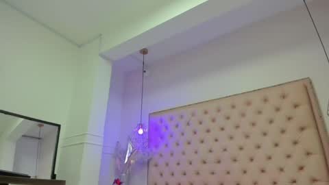 Snapshot of victoria_kitt chatting on 06-08-26, 07:25 victoria_kitt online show from 06-08-26, 07:25