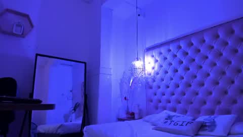 Snapshot of victoria_kitt chatting on 06-09-26, 07:03 victoria_kitt online show from 06-09-26, 07:03