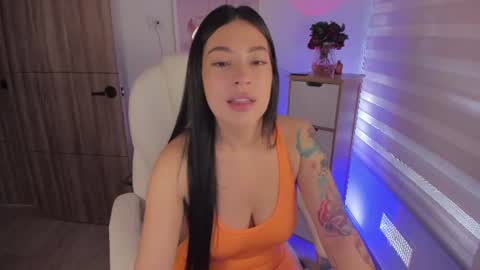 Victoria  online show from 06-30-26, 04:08