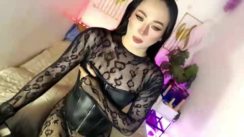 Victoria online show from 03-17-26, 05:33