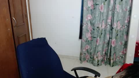 victoria online show from 11-29-25, 03:20