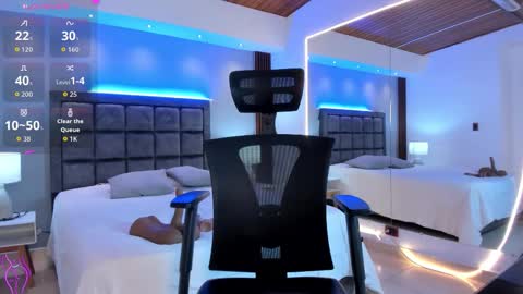 Victoria   Everyday From 1400 to 2130 Col Time online show from 11-29-25, 06:44