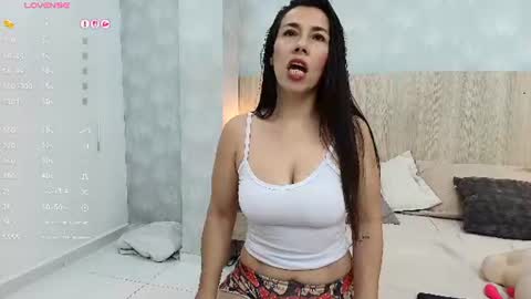 victoria_pachon online show from 06-28-26, 08:42