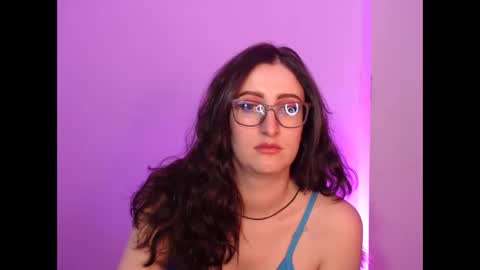 Snapshot of victoria_riider chatting on 12-16-24, 07:54 Victoria online show from 12-16-24, 07:54