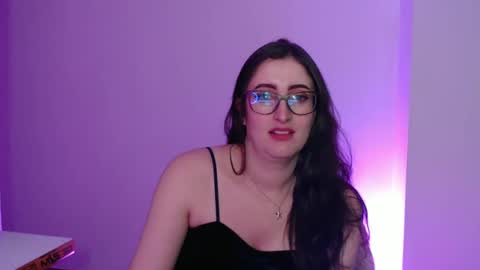 Snapshot of victoria_riider chatting on 01-21-25, 11:24 Victoria online show from 01-21-25, 11:24