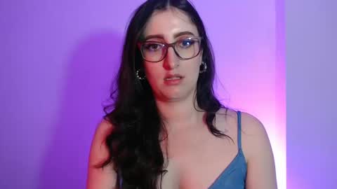 Snapshot of victoria_riider chatting on 02-11-25, 11:44 Victoria online show from 02-11-25, 11:44