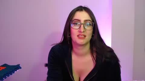 Snapshot of victoria_riider chatting on 03-01-25, 09:15 Victoria online show from 03-01-25, 09:15