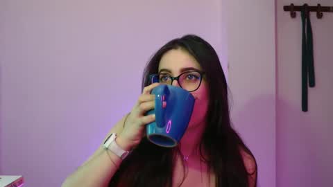 Snapshot of victoria_riider chatting on 10-06-25, 08:17 Victoria online show from 10-06-25, 08:17