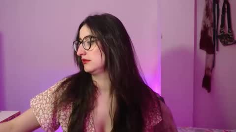 Snapshot of victoria_riider chatting on 10-20-25, 08:31 Victoria online show from 10-20-25, 08:31