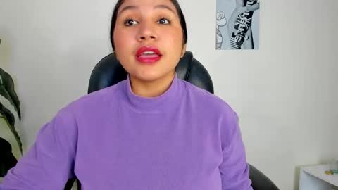 Snapshot of victoria_rossee chatting on 02-04-26, 12:33 VICTORIA online show from 02-04-26, 12:33