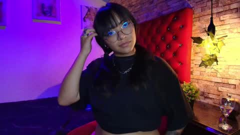 victoria online show from 11-19-25, 08:42