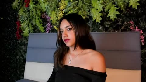 Snapshot of victoriaa2_doll chatting on 05-07-26, 11:59 victoriaa2_doll online show from 05-07-26, 11:59