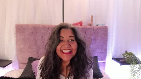 victoriaa_anderson_ online show from 04-14-26, 02:01