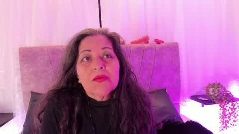 victoriaa_anderson_ online show from 04-27-26, 02:04