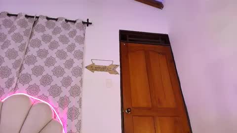 Snapshot of victoriablack_ chatting on 03-11-25, 10:31 Victoria online show from 03-11-25, 10:31