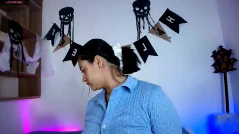 Snapshot of victoriablack_ chatting on 10-11-25, 11:53 Victoria online show from 10-11-25, 11:53