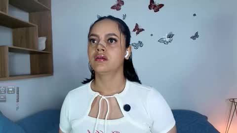 Snapshot of victoriablack_ chatting on 12-18-25, 11:27 Victoria online show from 12-18-25, 11:27