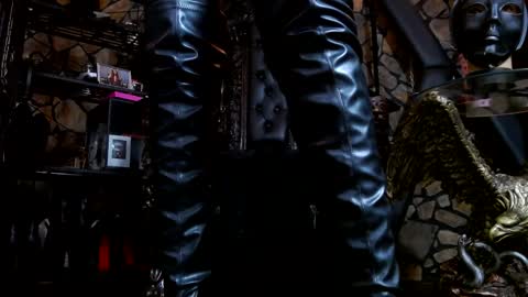 Snapshot of victoriaheller chatting on 01-22-25, 05:59 Victoria Heller online show from 01-22-25, 05:59