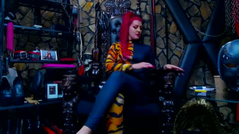 Snapshot of victoriaheller chatting on 01-29-25, 07:04 Victoria Heller online show from 01-29-25, 07:04