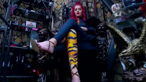 Snapshot of victoriaheller chatting on 02-13-25, 05:05 Victoria Heller online show from 02-13-25, 05:05