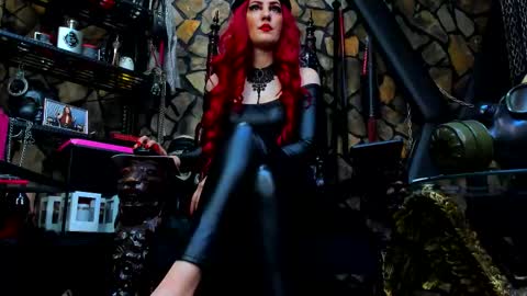 Snapshot of victoriaheller chatting on 09-11-25, 04:45 Victoria Heller online show from 09-11-25, 04:45