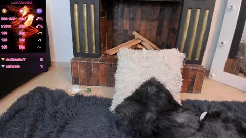 Victoria  online show from 01-13-25, 06:59