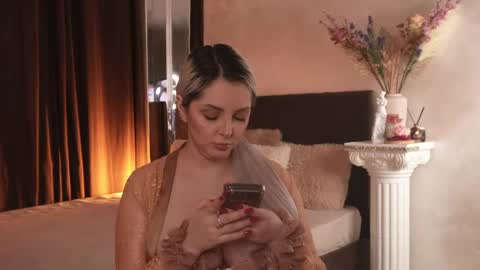 Snapshot of victoriamorrone chatting on 05-11-26, 03:34 Diddy online show from 05-11-26, 03:34
