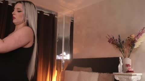 Snapshot of victoriamorrone chatting on 05-23-26, 12:16 Diddy online show from 05-23-26, 12:16